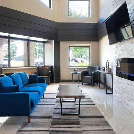 נורת ביי Comfort Inn Lakeshore מראה חיצוני תמונה