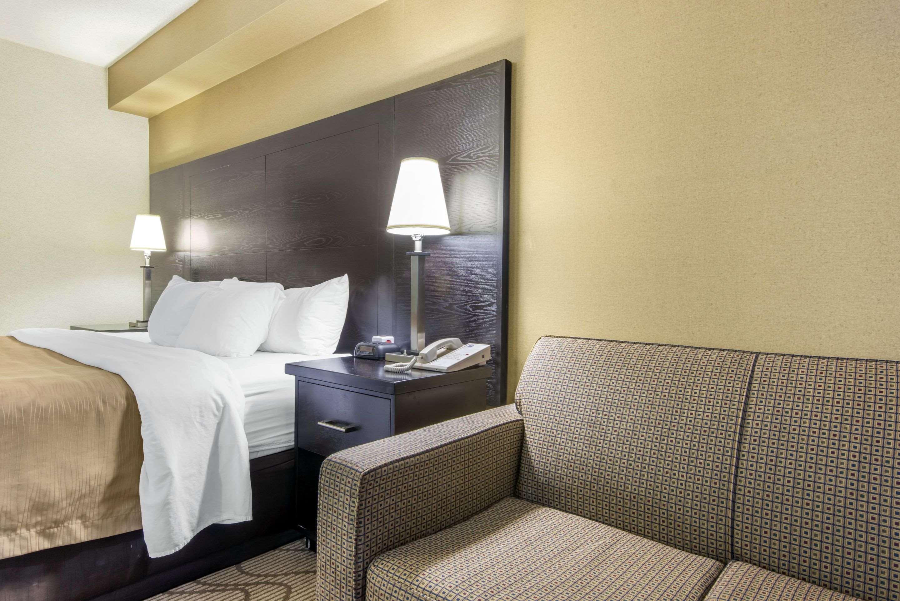 נורת ביי Comfort Inn Lakeshore מראה חיצוני תמונה