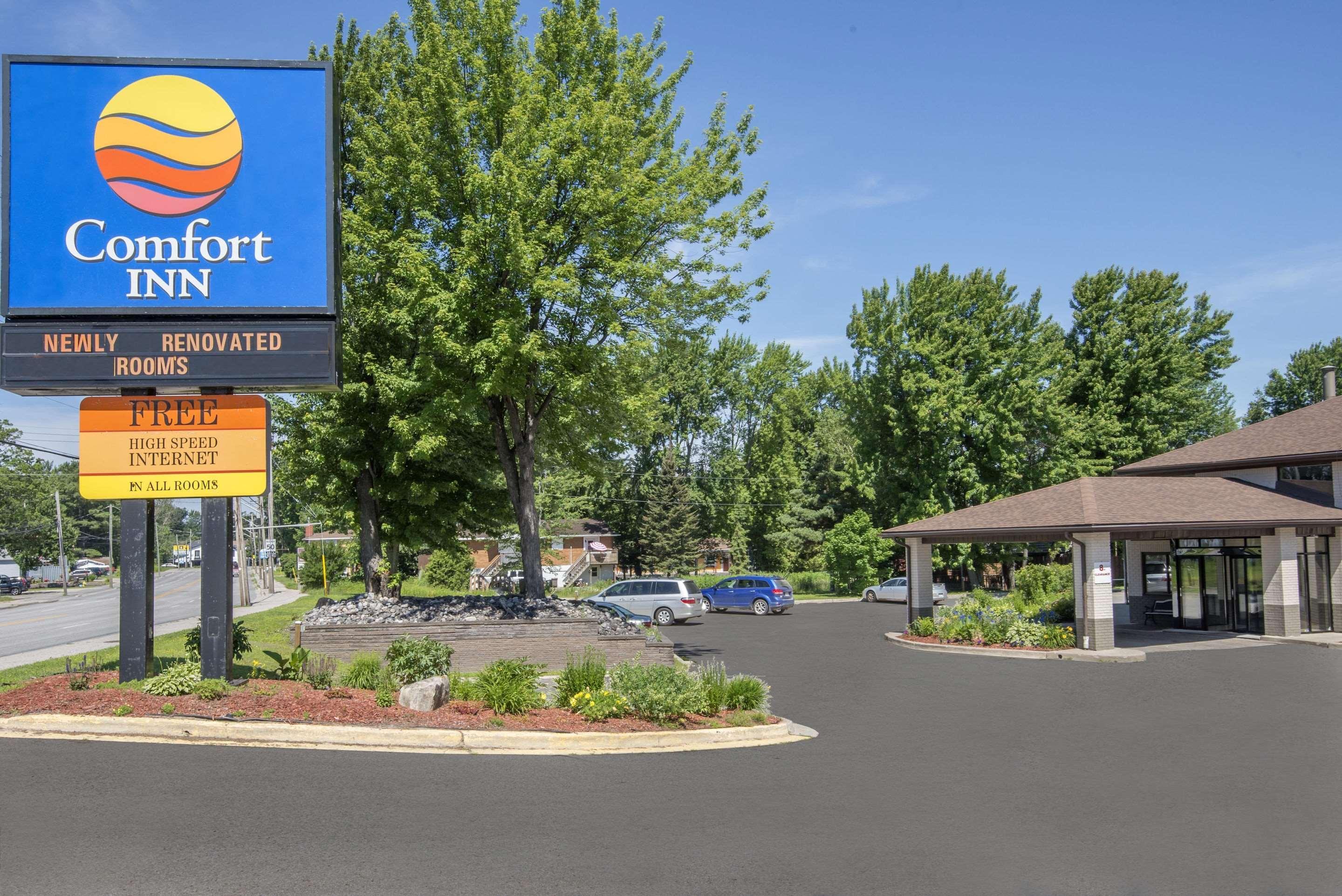 נורת ביי Comfort Inn Lakeshore מראה חיצוני תמונה